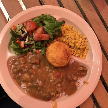 Zeeland Street - Crawfish etoufee, cornbread, corn and garden salad - Soul Food Near Me - Baton Rouge, Louisiana