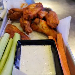 Dave & Buster's Manchester - Buffalo Wings