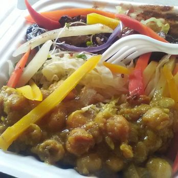 Veggie D'Light - Small meal combo - 2 proteins (chickpeas, jerk seitan), raw veggies $7 - Caribbean Near Me - Toronto, Ontario