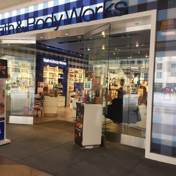 Bath & Body Works - Store front - Cosmetics & Beauty Supply Near Me - Pasadena, California Bath & Body Works - Store front - Cosmetics & Beauty Supply Near Me - Pasadena, California