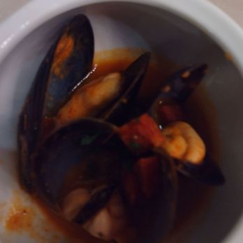 Gloria Ferrer Winery - Mussels with chorizo - Wineries Near Me - Sonoma, California Gloria Ferrer Winery - Mussels with chorizo - Wineries Near Me - Sonoma, California