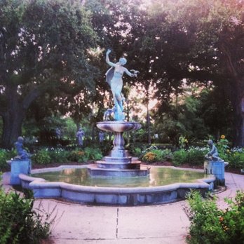 Audubon Park - The Gumbel Memorial Fountain made of bronze, was installed near the St. Charles Avenue entrance to Audubon Park in 1918. - Parks Near Me - New Orleans, Louisiana