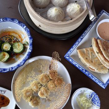 Lao Hu Tong - Chinese Near Me - Schaumburg, Illinois
