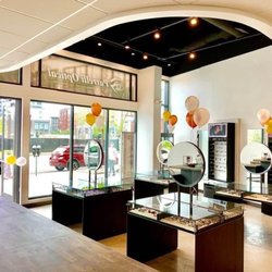 Parrelli Optical Assembly - Grand opening