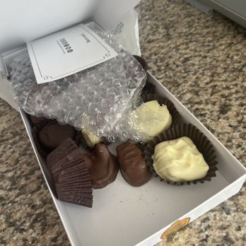 See's Candies - Candy Stores Near Me - Fresno, California See's Candies - Candy Stores Near Me - Fresno, California
