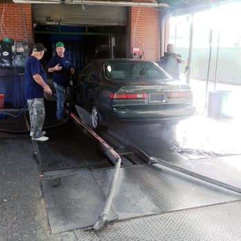 Prices Corner Car Wash - The first step, they ask you to leave the car. - Car Wash Near Me - Wilmington, Delaware