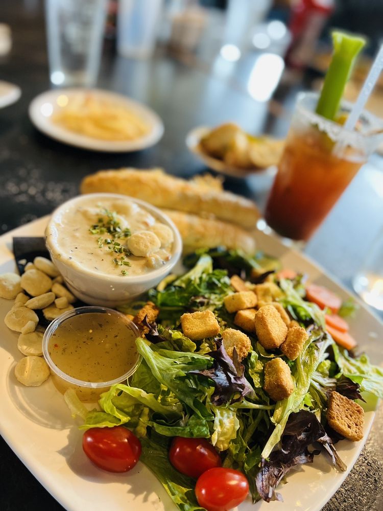 FINN’S FISH HOUSE 643 Photos & 967 Reviews 227 Broadway St, Seaside