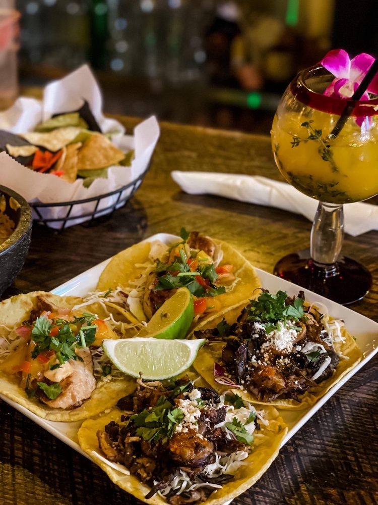 Social spots from The Bebedero