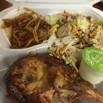 Interstate Barbecue - The portions were large. Now I have a snack for later. The bbq spaghetti was very good! - Barbeque Near Me - Memphis, Tennessee