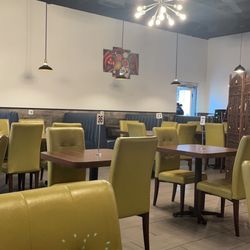 Honest - Interior decor and seating