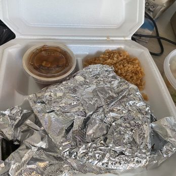 El Charro Mexican Grill - Beef fajitas - comes with rice, beans, guacamole, sour cream and tortillas - Food Trucks Near Me - Las Cruces, New Mexico