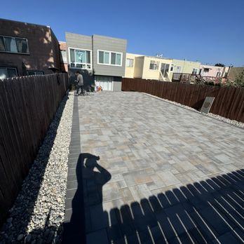 Green Landscape Construction - Landscaping Near Me