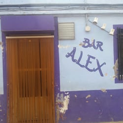 Bar Alex - Seguro que lo encontrais esta en la esquina junto a la sima
