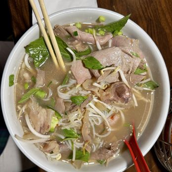 Pho 79 - Pinecrest - Pho Bo with rare beef, brisket, and tendon. Medium size. - Vietnamese Near Me - Pinecrest, Florida Pho 79 - Pinecrest - Pho Bo with rare beef, brisket, and tendon. Medium size. - Vietnamese Near Me - Pinecrest, Florida