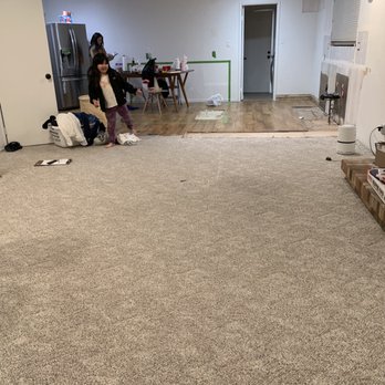 ATG Flooring - Living room before - Flooring Near Me