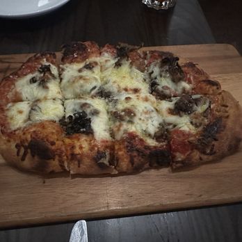 Il Carciofo - boscaiola pizza - Italian Near Me - Chicago, Illinois Il Carciofo - boscaiola pizza - Italian Near Me - Chicago, Illinois