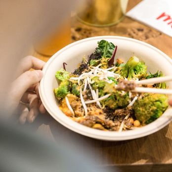 Fat Monk - Gesunde Bowls - Delis Near Me - Vienna, 9
