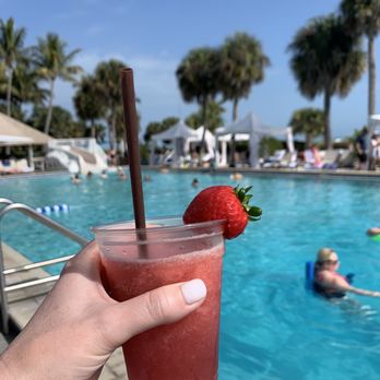 Sundial Beach Resort - Strawberry daiquiri and main pool - Hotels Near Me - Sanibel, Florida Sundial Beach Resort - Strawberry daiquiri and main pool - Hotels Near Me - Sanibel, Florida