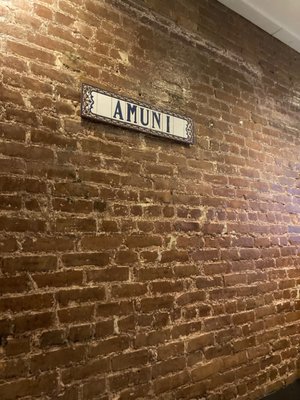 Amuni by null