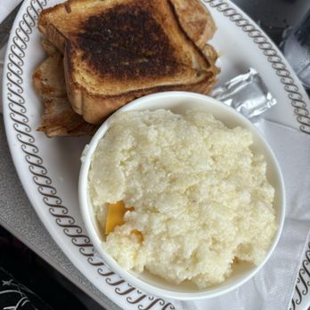 Waffle House - Breakfast & Brunch Near Me - Toledo, Ohio Waffle House - Breakfast & Brunch Near Me - Toledo, Ohio