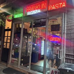 Pizzeria