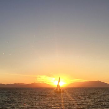 Skates On The Bay - sunset - Seafood Near Me - Berkeley, California