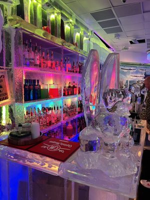 minus5 ICEBAR by null