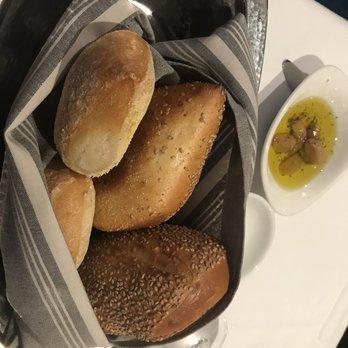 Il Verdi - Assorted breads with roasted garlic - Italian Near Me - Atlantic City, New Jersey Il Verdi - Assorted breads with roasted garlic - Italian Near Me - Atlantic City, New Jersey