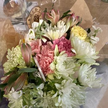 Edible Arrangements - 2nd bouquet they sent without asking me or replying to my concerns - Gift Shops Near Me - Staten Island, New York Edible Arrangements - 2nd bouquet they sent without asking me or replying to my concerns - Gift Shops Near Me - Staten Island, New York