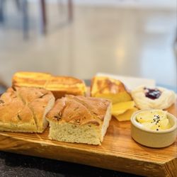 Padre's Wine - Bread platter