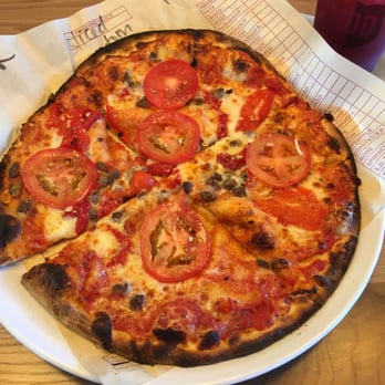 MOD Pizza - Ground beef, red peppers and tomatoes. A little overdone but still tasty. - Pizza Near Me - Tucson, Arizona MOD Pizza - Ground beef, red peppers and tomatoes. A little overdone but still tasty. - Pizza Near Me - Tucson, Arizona