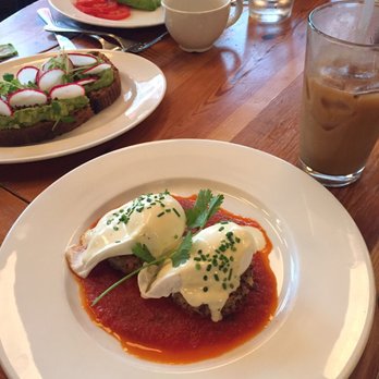 Beatrix - Streeterville - Quinoa cakes and avocado toast - New American Near Me - Chicago, Illinois Beatrix - Streeterville - Quinoa cakes and avocado toast - New American Near Me - Chicago, Illinois