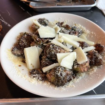 Andersons Eatery and Distillery - Brussel sprouts - Whiskey Bars Near Me - Denton, Texas