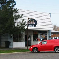 Quality Drive-In Cleaners - Quality Cleaners Storefront in Springville