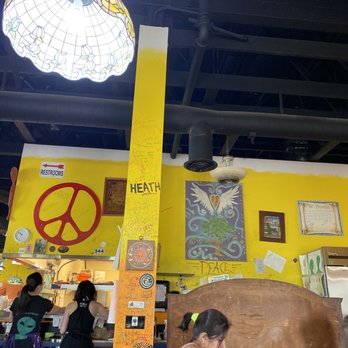 Squeeze In - social distancing- no one was 6' away.... - Breakfast & Brunch Near Me - Reno, Nevada