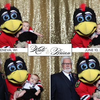FotoFavors Photo Station - Photo Booth Rentals Near Me