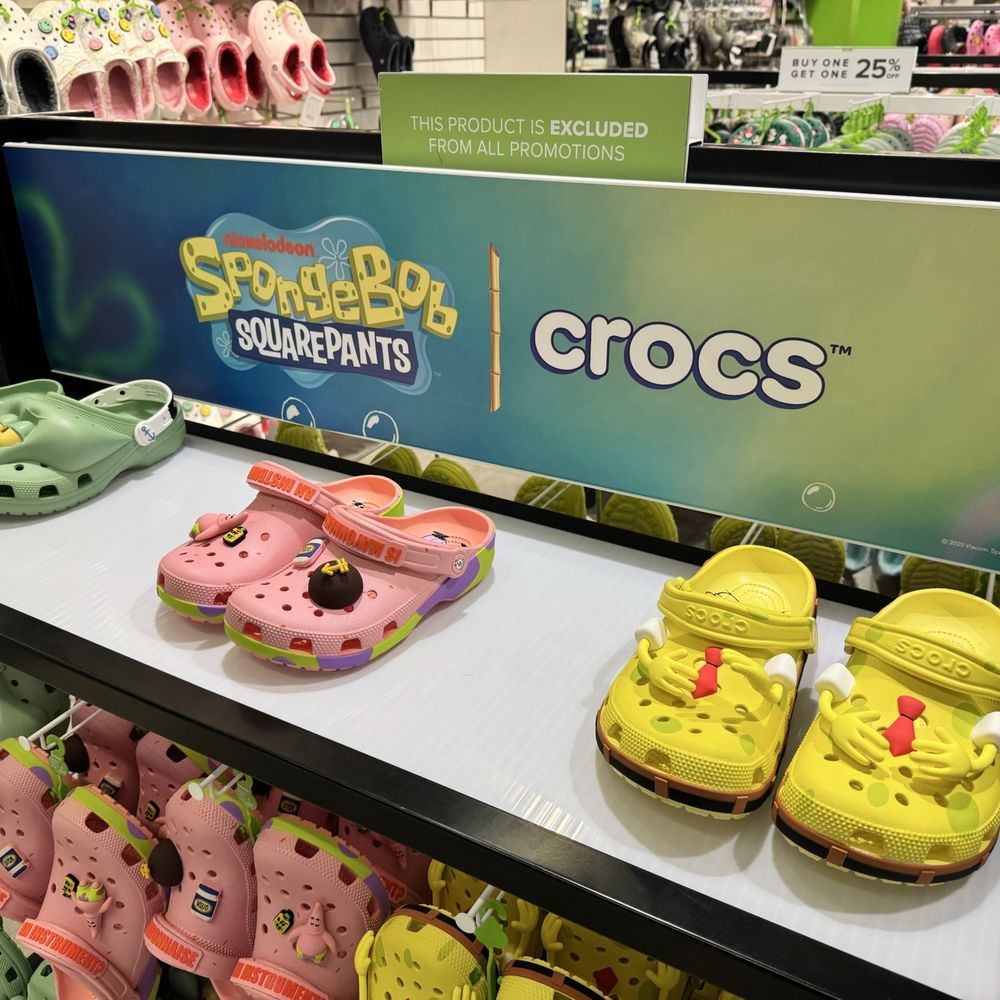 Crocs - Shoe Stores Near Me - Norfolk, Virginia