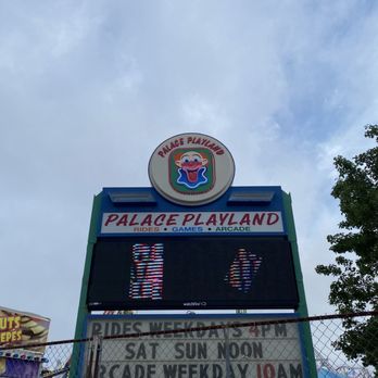 Palace Playland - Palace Playland sign - Amusement Parks Near Me - Old Orchard Beach, Maine Palace Playland - Palace Playland sign - Amusement Parks Near Me - Old Orchard Beach, Maine