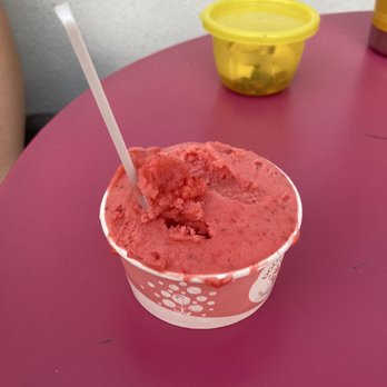 Dolce Neve - Size Small Strawberry Sorbet - Gelato Near Me - Austin, Texas