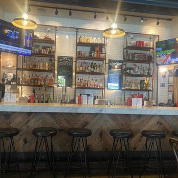 Whitmans Hudson Yards - inside - Burgers Near Me - New York, New York Whitmans Hudson Yards - inside - Burgers Near Me - New York, New York