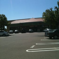 Front of Dollar Tree