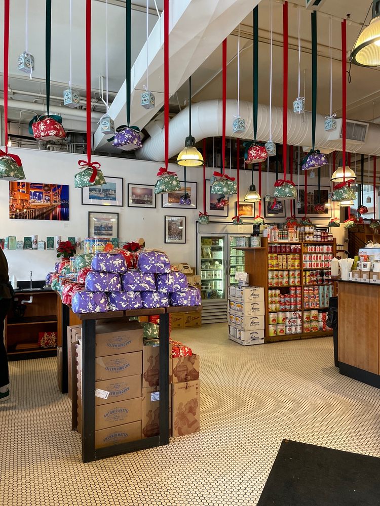 DeLaurenti Food & Wine