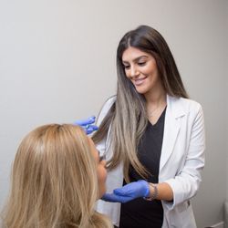 Simply Radiant - Getting injected with Dysport.