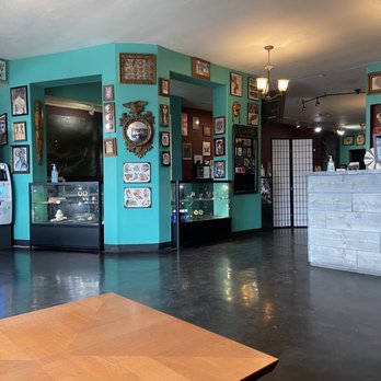 Sideshow Tattoo and Piercing - Tattoo Near Me - San Diego, California Sideshow Tattoo and Piercing - Tattoo Near Me - San Diego, California