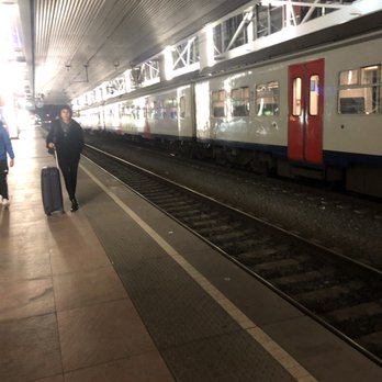 Station Gent Sint-Pieters - Train Stations Near Me - Gent, VOV