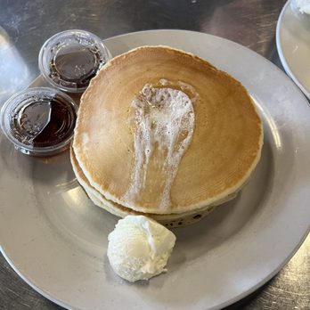 Jamie's Cafe - Buttermilk Pancakes (butter slid off lol) - Cafes Near Me - Elk Grove, California