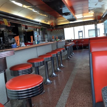 Aero Diner - Diners Near Me - North Windham, Connecticut