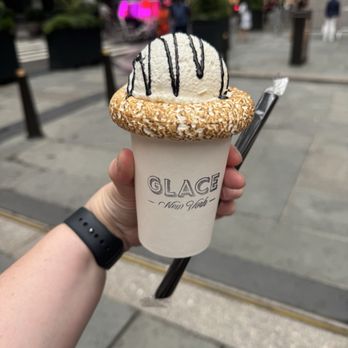 Glace - Classic S'mores Frozen Hot Chocolate. - Desserts Near Me - New York, New York Glace - Classic S'mores Frozen Hot Chocolate. - Desserts Near Me - New York, New York