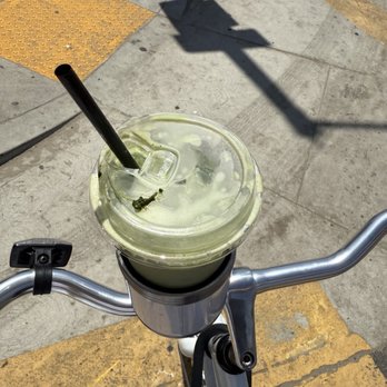 Likeminded - Clumpy matcha latte, I had to place it on top of the cup for the photo. Uncomfortable mouthfeel. - Saunas Near Me - Los Angeles, California Likeminded - Clumpy matcha latte, I had to place it on top of the cup for the photo. Uncomfortable mouthfeel. - Saunas Near Me - Los Angeles, California