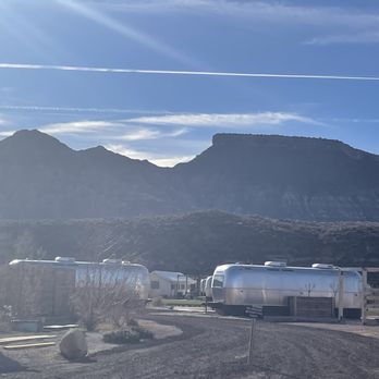 Autocamp - Zion - Resort is nestled on the river with great views - Campgrounds Near Me - Virgin, Utah